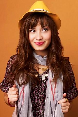 demi-lovato-mobile-wallpaper