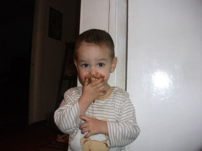 e bun tortul - LA MULTI ANI  ANDREI 2011