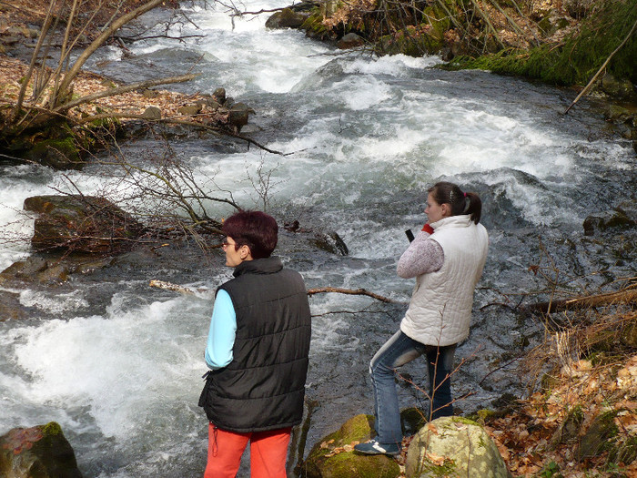 coborand de la Izvoare la Firiza 028 - LACUL FIRIZA SI STATIUNEA IZVOARELE