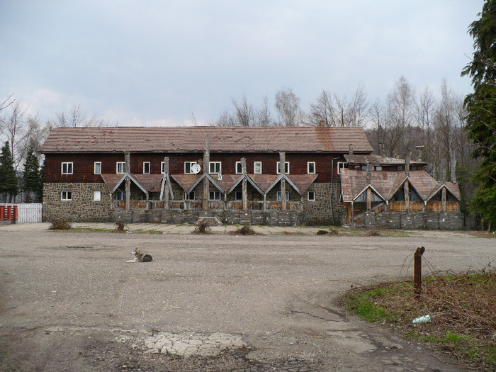 Cabana Baraj Firiza 005 - LACUL FIRIZA SI STATIUNEA IZVOARELE