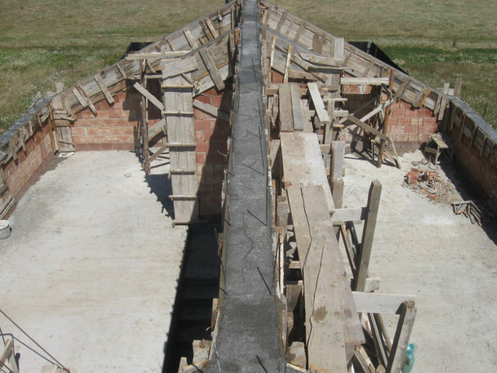 dupa turnare centuri mansarda 034
