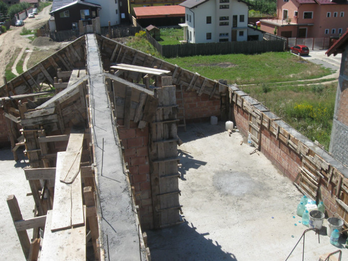 dupa turnare centuri mansarda 050