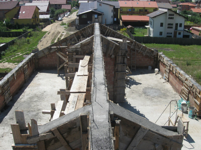 dupa turnare centuri mansarda 059