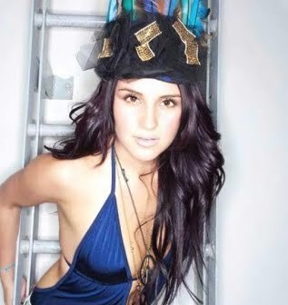 normal_EXT017 - 1-Dulce Maria 2-1