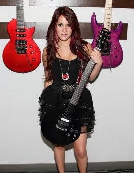 normal_GGM024 - 1-Dulce Maria 2-1