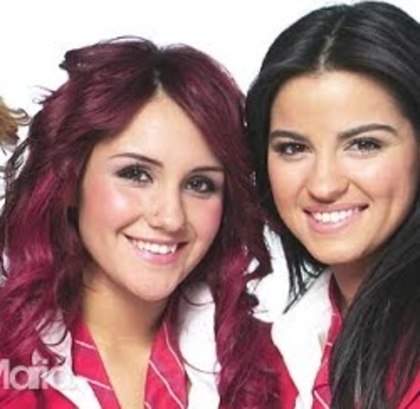 normal_r-spain003 - 1-Dulce Maria 2-1