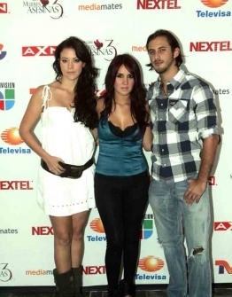 normal_21EC030 - 1-Dulce Maria 3-1
