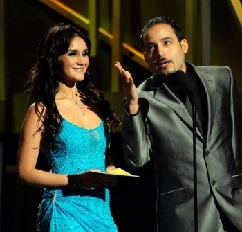 normal_grammy09-021 - 1-Dulce Maria 3-1