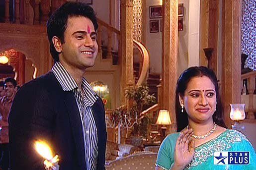 31682_125757310772493_114595291888695_311878_2419874_n - xxAther Habib si Pooja Joshixx