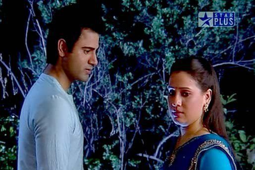 31682_125759660772258_114595291888695_311894_7179192_n - xxAther Habib si Pooja Joshixx