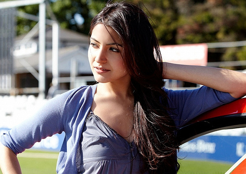 5789001459_c30e8068e6 - ANUSHKA SHARMA