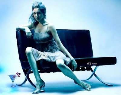 Anushka-sharma-Hot-Sexy-Photoshoot-2011-3 - ANUSHKA SHARMA