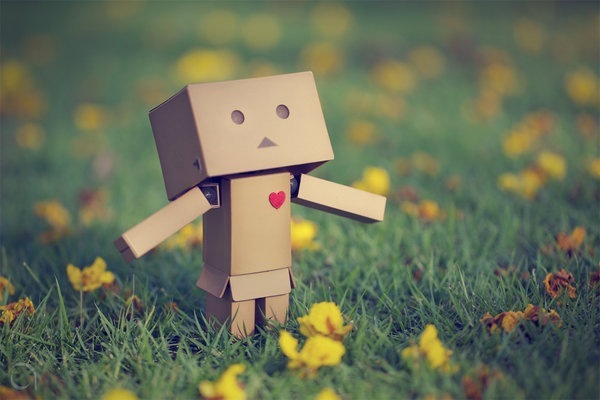 hug_by_antontang[1] - 00Danbo Robot00