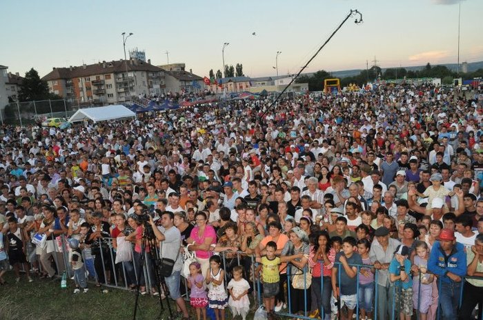 299824_163129667097059_100002000809016_347362_4466804_n