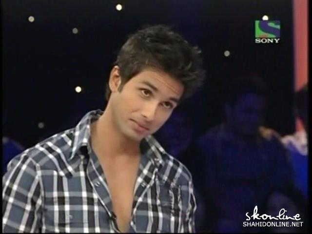 383774_237158873018506_183226935078367_623577_1361889066_n - Shahid Kapoor