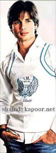 390475_236762816391445_183226935078367_622300_209075465_n - Shahid Kapoor