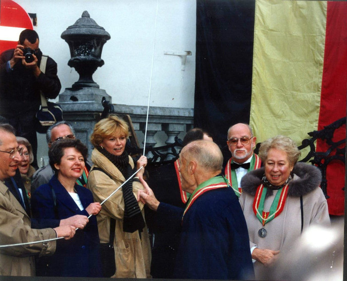 manneken piss - 1995 Ziua Nationala a Romaniei la Bruxelles