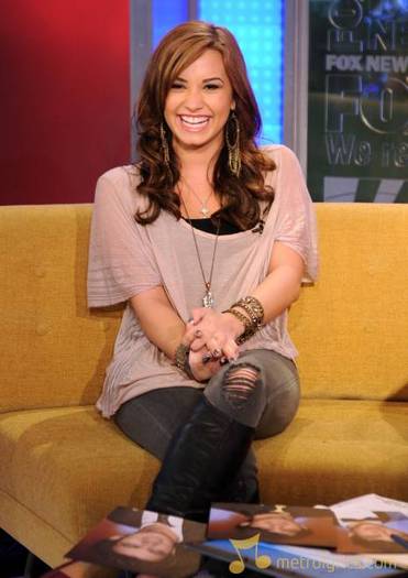 demi-lovato_new-york-august-16-singer-demi-lovato-visits-fox-friends-lyrics-demi-lovato_103430173