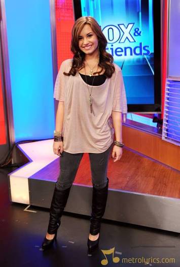 demi-lovato_new-york-august-18-singer-demi-lovato-visits-fox-friends-lyrics-demi-lovato_103430469