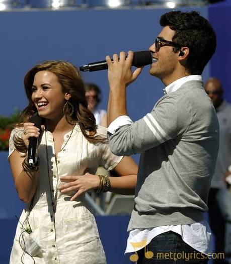 demi-lovato-joe-jonas-of-the-jonas-brothers-and-demi-103696918