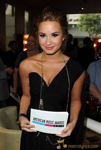 demi-lovato-LOS-ANGELES-CA-OCTOBER-12-Recording-artist-Demi-Lovato-att-105208157