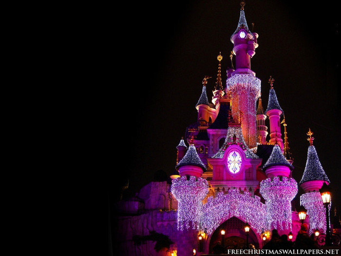 Disney-Castle-In-Christmas-800-325032 - Cadouri pt sys ale mele si BFF mele de pe sunny
