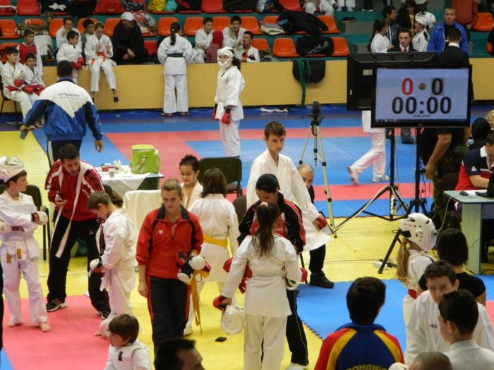 DSCN0030 - Matia la Cupa Romaniei 2011  - Karate WKC