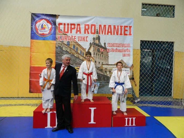 DSCN0034 - Matia la Cupa Romaniei 2011  - Karate WKC