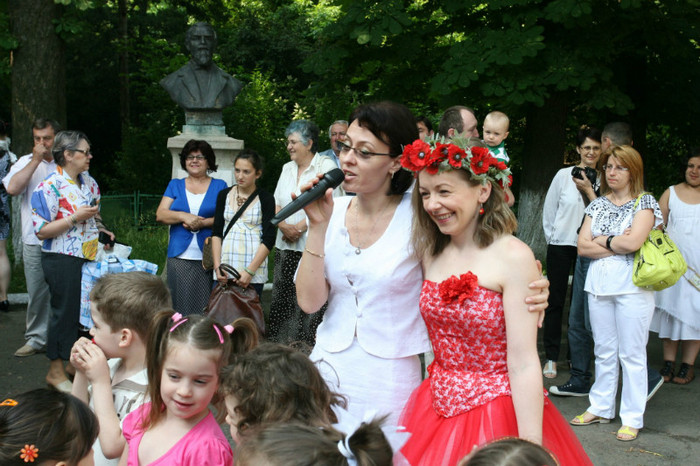 IMG_1563 - 8 martie 2011 serbare teatru luceaful iasi