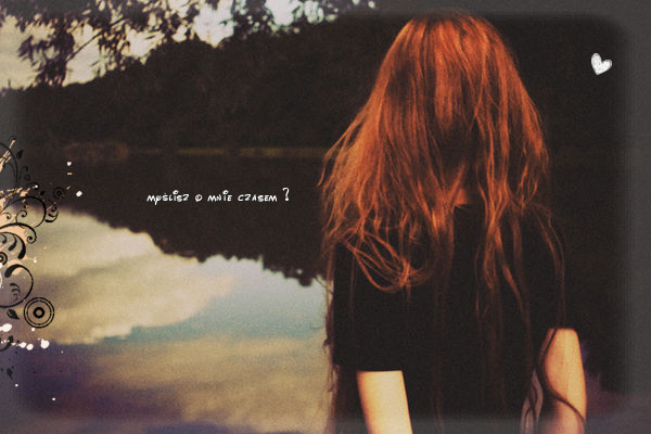 Baiatul o ajuta pe Kristen sa-si aranjeze lucrurile.