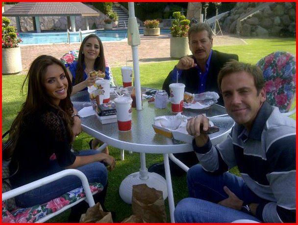 300065_237109649676353_186484594738859_632254_86223725_n