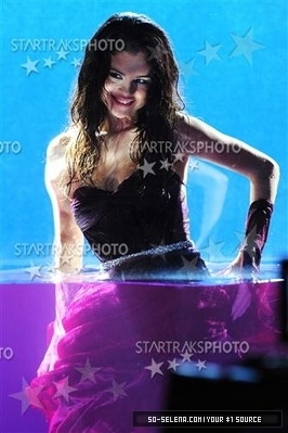 normal_140 - Parfum by Selena Gomez Tagged