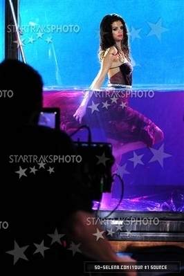 normal_142 - Parfum by Selena Gomez Tagged