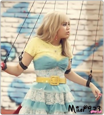 Dar n-am facut-o intentionat! Eram nervoasa si suparata. Nu stiam ce fac!