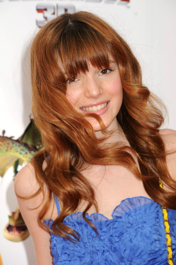 48441449_JJWKBLLVF - o - Bella Thorne - o