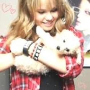 36193619_WBPIJVZTS - Debby Ryan  poze  glitter