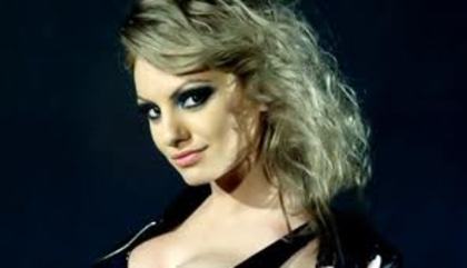 weerttyuuioop - Alexandra Stan