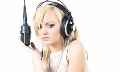 lj - Alexandra Stan