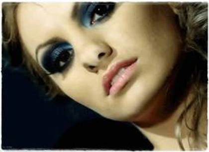 qww23 - Alexandra Stan