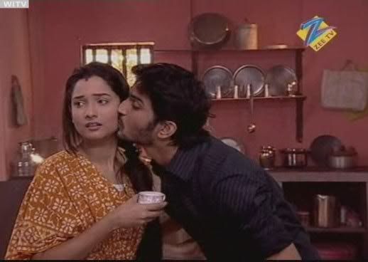 262338_106312262796704_100002537912198_55373_1457580_n - xxPavitra Rishta-Suflete Perechexx