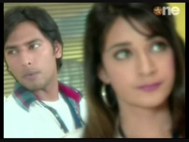 246754_213276012038137_100000672185275_671686_7865812_n