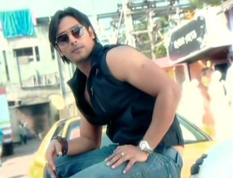 249244_213276438704761_100000672185275_671700_7270811_n