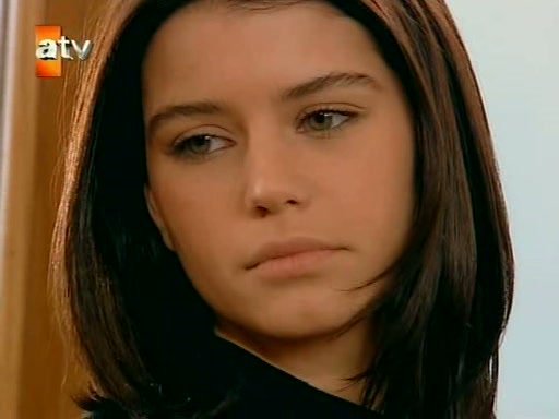 168093_140545682676788_137132126351477_254044_94921_n - Beren Saat aka Bihter Ziyagil