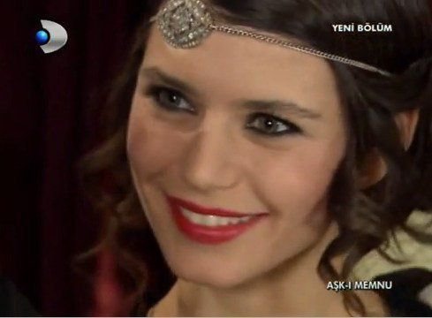 215332_153749124689777_137132126351477_337410_2629157_n - Beren Saat aka Bihter Ziyagil