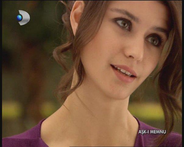378876_232346793496676_137132126351477_663235_1955650735_n - Beren Saat aka Bihter Ziyagil