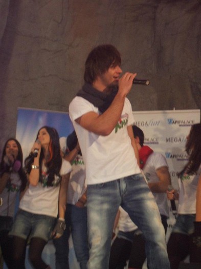 387899_319203591430799_281738278510664_1221992_1687834468_n