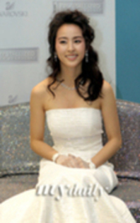 44757778_VUISNVXYU - Han Hye Jin