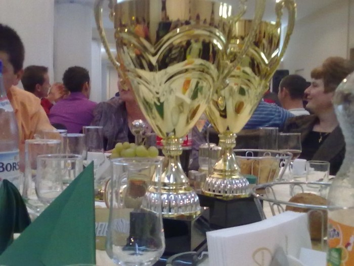 trofeele obtinute in campionatul national masa festiva a ucpr 2011 - Porumbeii mei in expozitie
