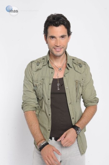El-elenco-de-Perro-amor_Khotan1-57fbab72-9fad-102d-8ad4-0019b9d5c8df - JOCUL SEDUCTIEI