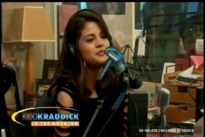 normal_Selena-Gomez-and-Taylor-Swift-Gift-Giving5Bwww_savevid_com5D_flv_000013905 - 23 11 2010 Kidd Kraddick In The Morning